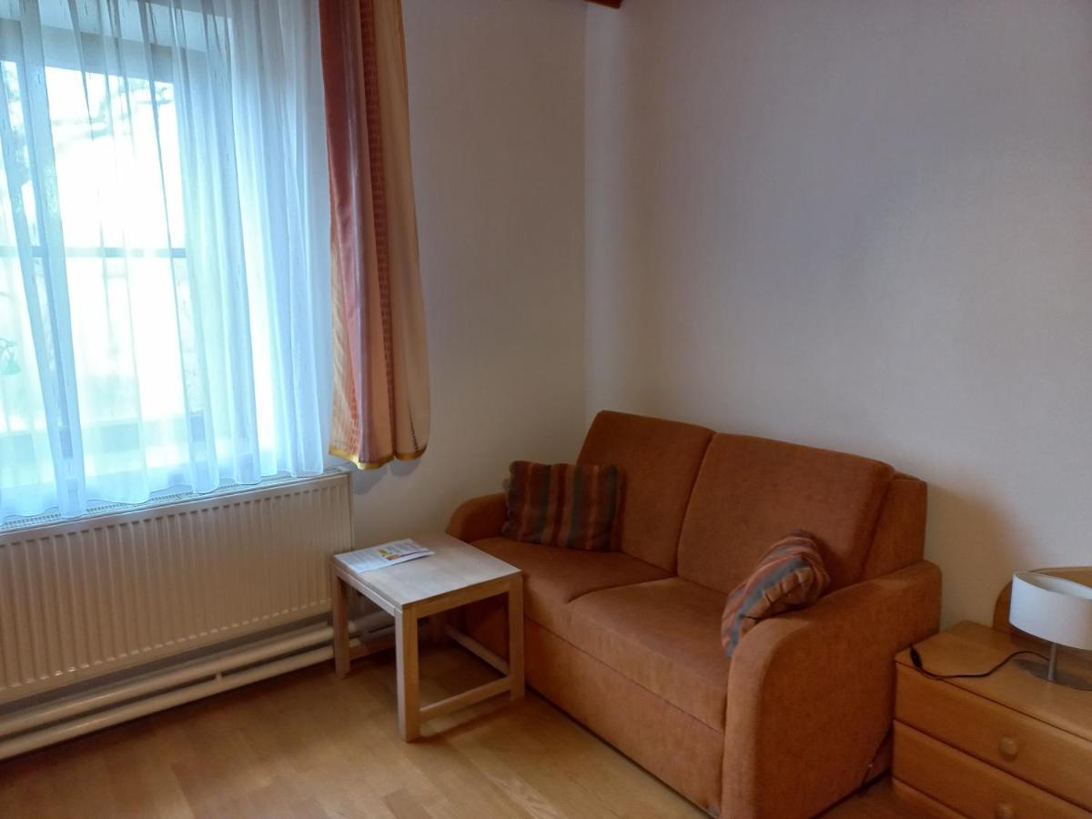 Landhof Lydia Apartment Roggendorf ภายนอก รูปภาพ